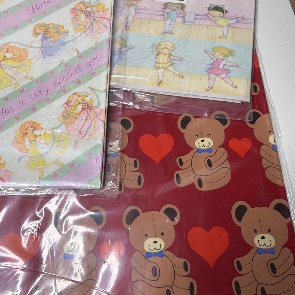 Lot Of Vintage Wrapping Paper Sheets Multiple Occasions 70s 80s Mickey/Clowns - Picture 12 of 13